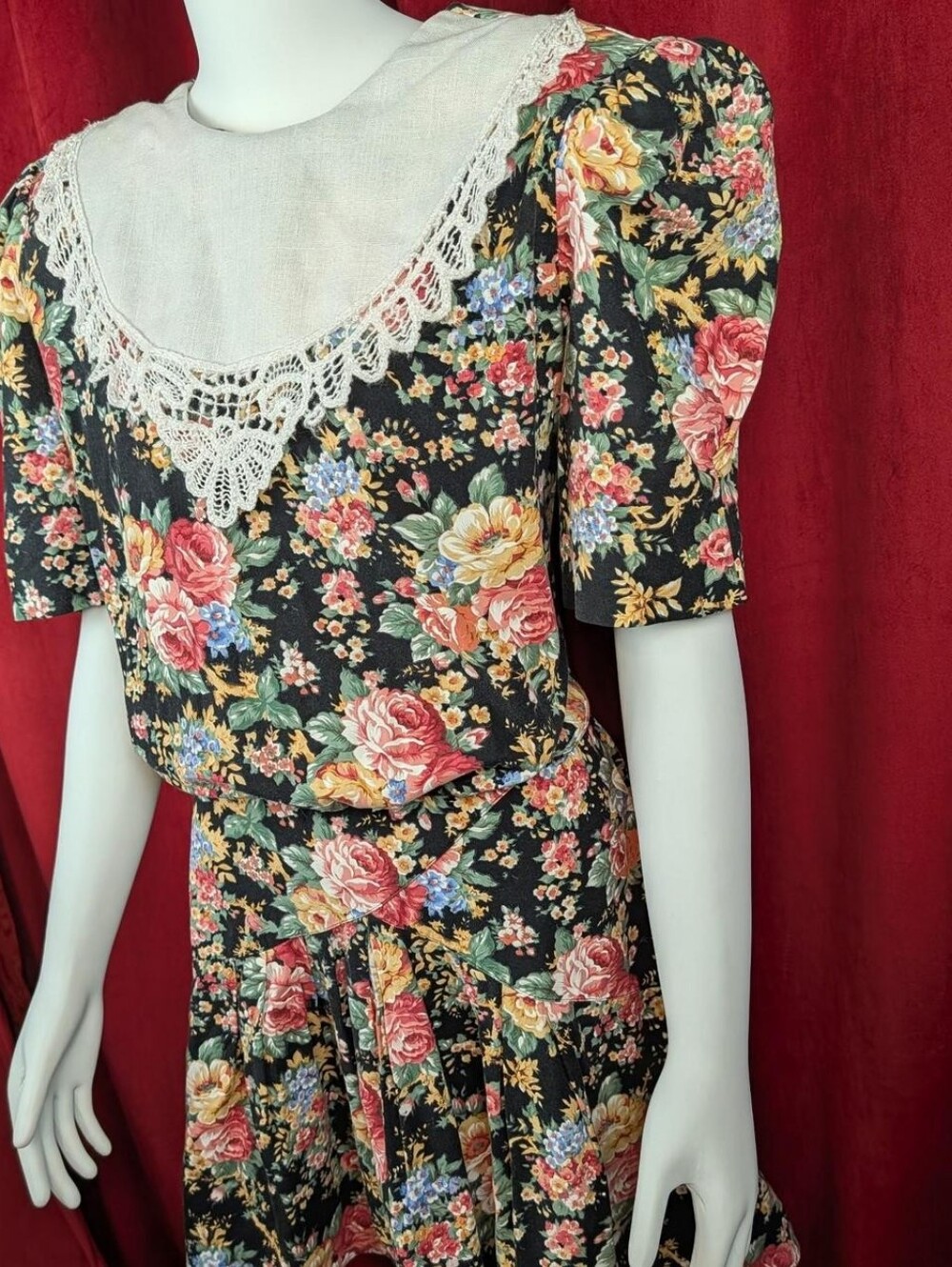 ๐ค๐น๐ค LISA MINI DRESS ๐ค๐น๐ค - Picture 5 of 8
